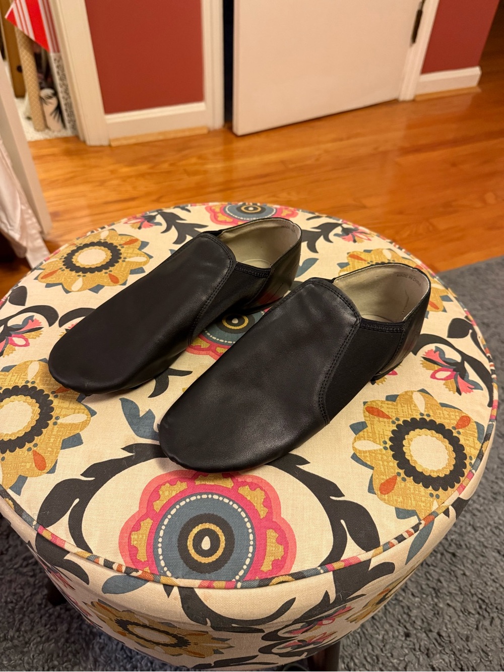 Unisex Black Slip-On Jazz Shoes